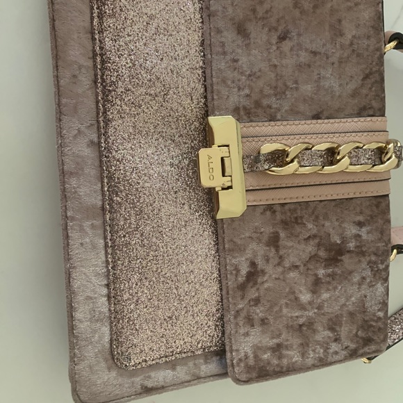 ALDO pink velvet sparkily crossbody bag - Picture 1 of 6